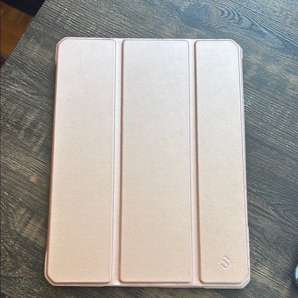 Rose Gold Tri-Fold Tablet Cover with Textured Elegance